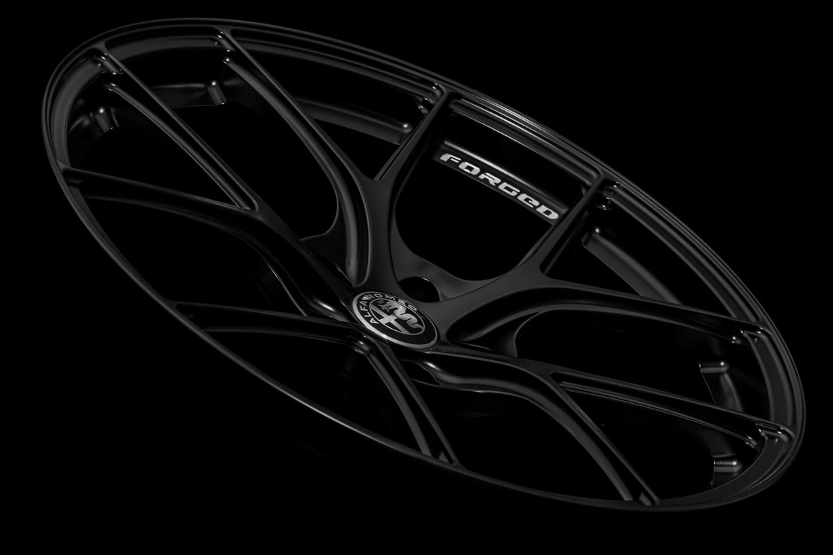 Aspira AV-5 matte black side view of forged and alfa romeo logo